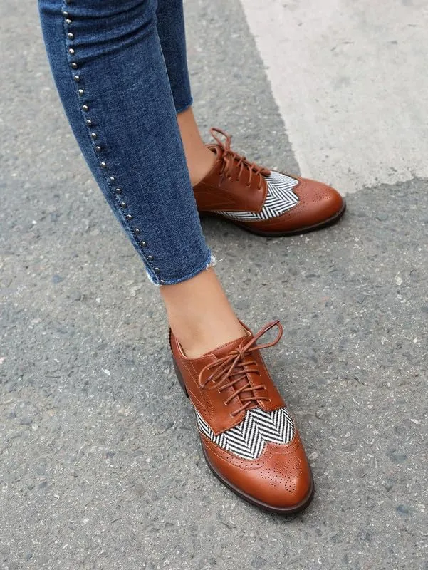 100FIXEO Women Wingtip Lace Up Vintage Oxford Shoes Brogues