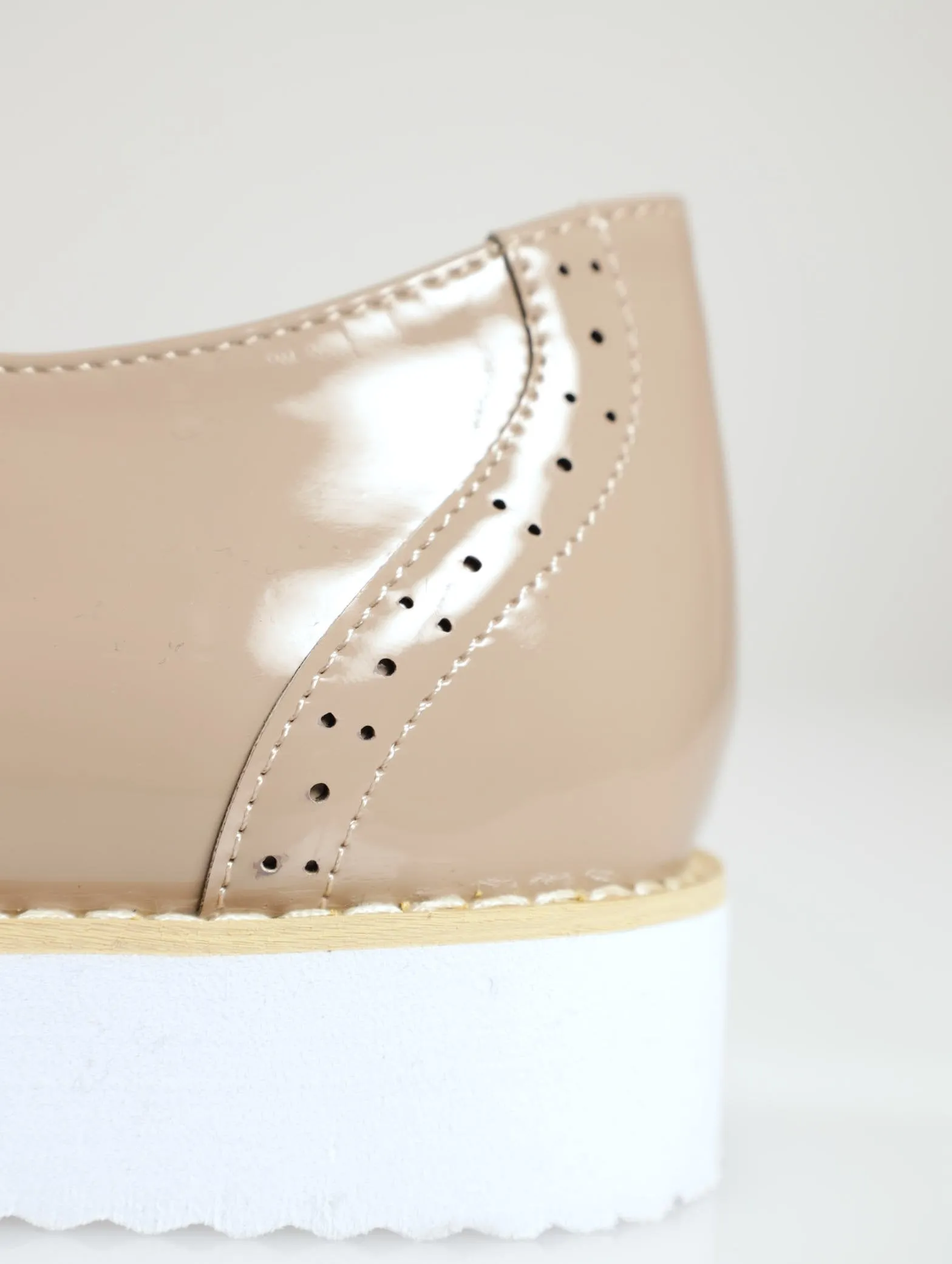 Brogue Lace-Up Loafer - Stone