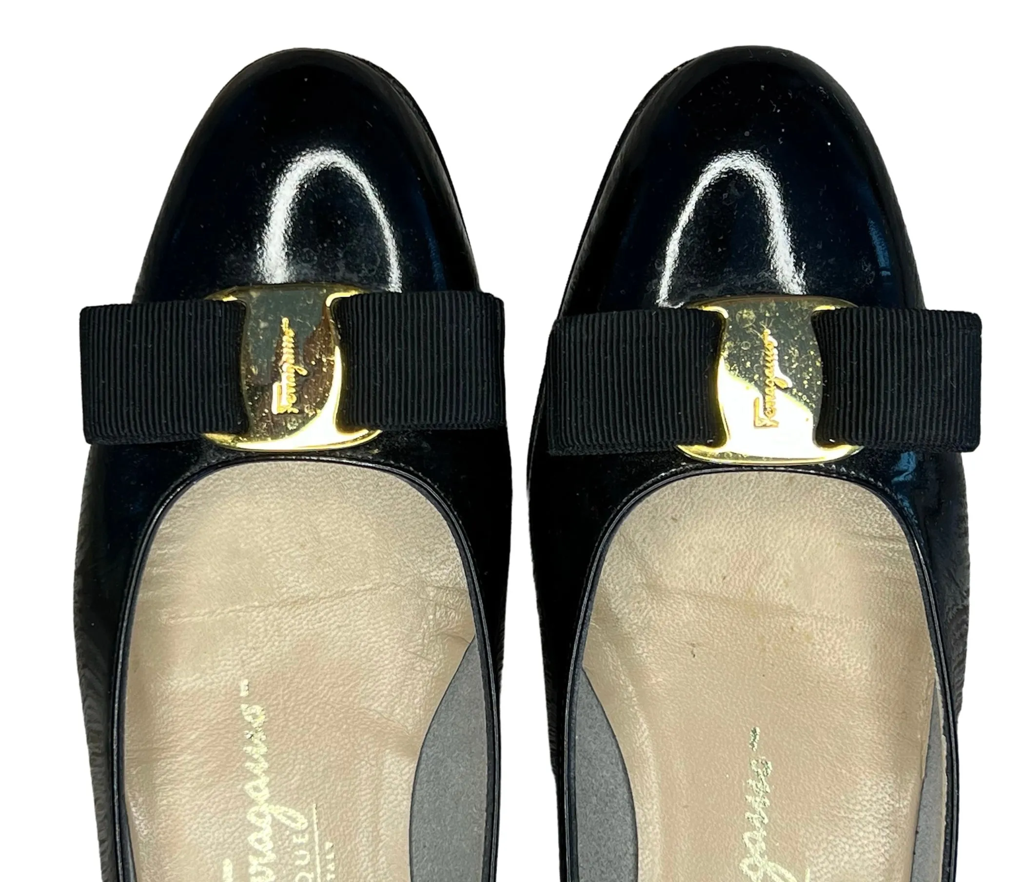 Classic Ferragamo Black Patent Leather Bow Low Heel Ballerina, 8AA