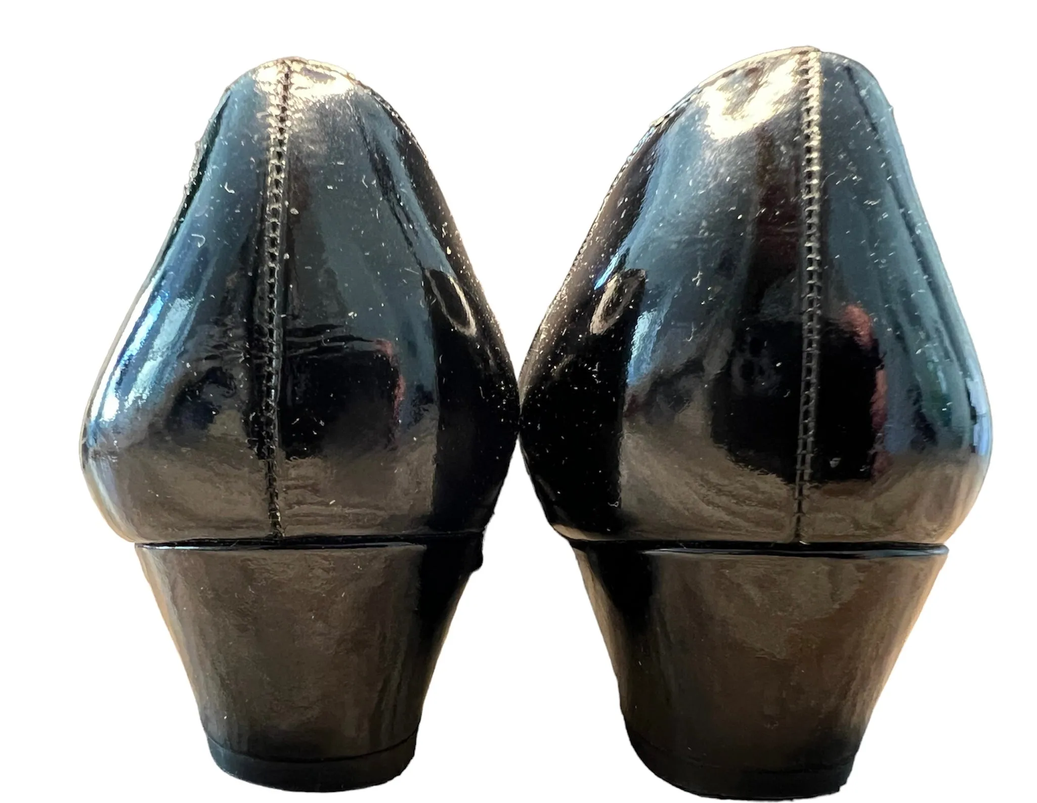 Classic Ferragamo Black Patent Leather Bow Low Heel Ballerina, 8AA