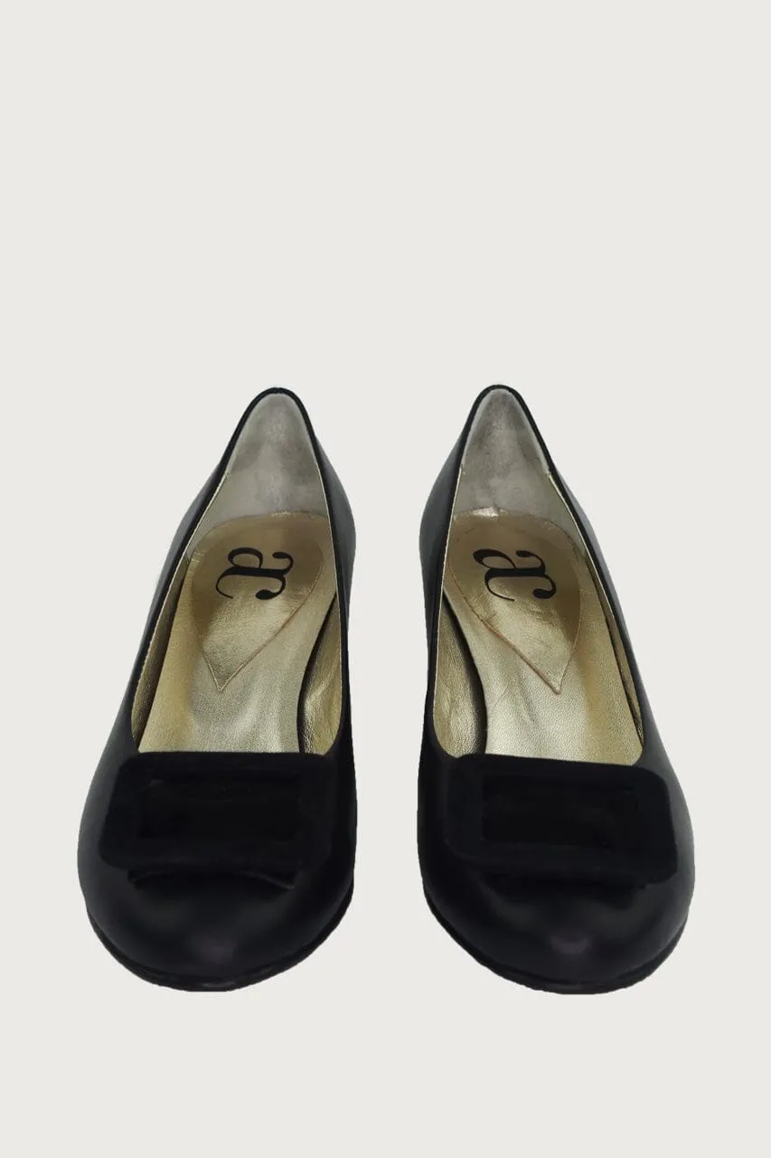 Fibbieta Black Leather
