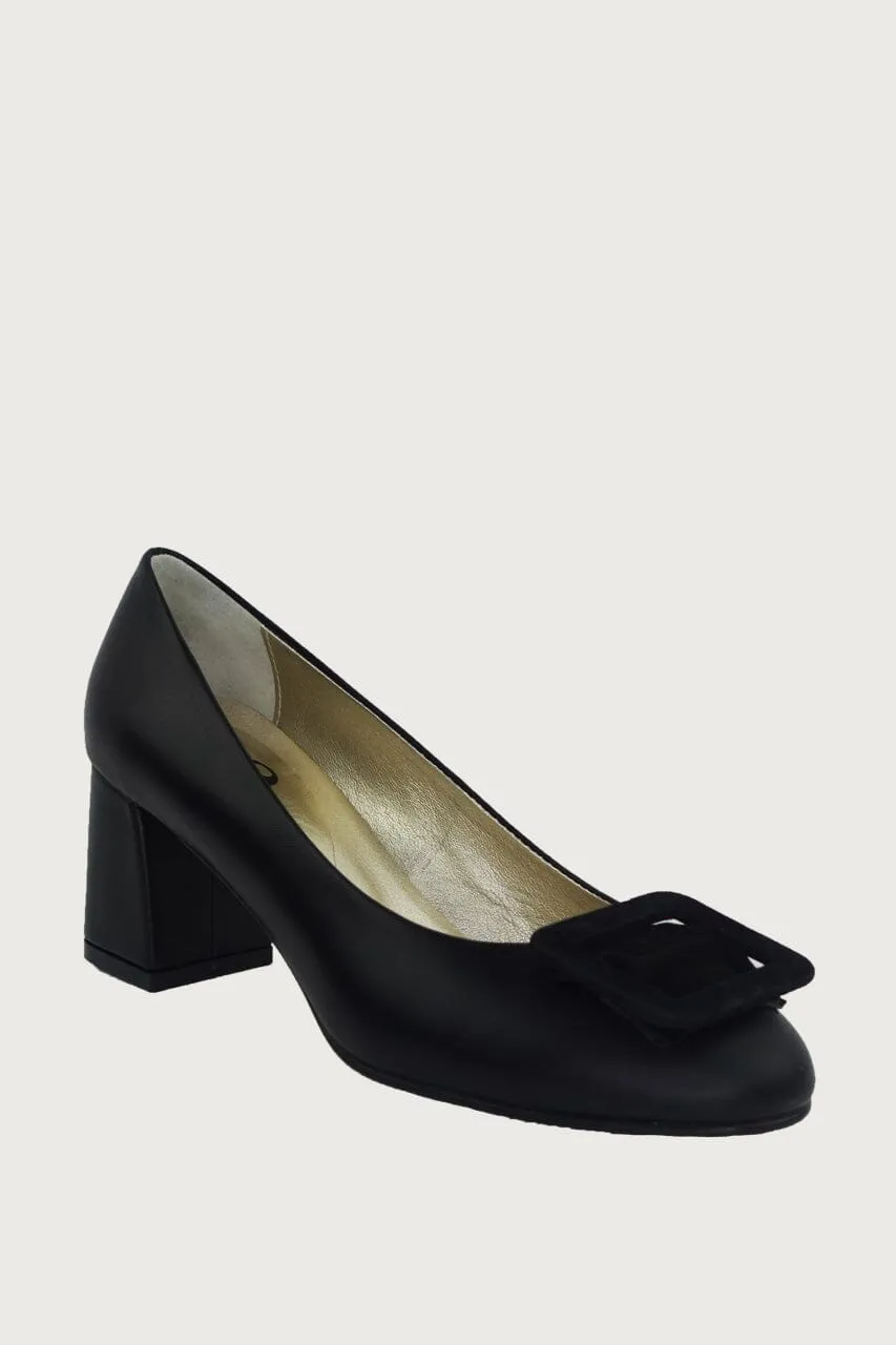 Fibbieta Black Leather