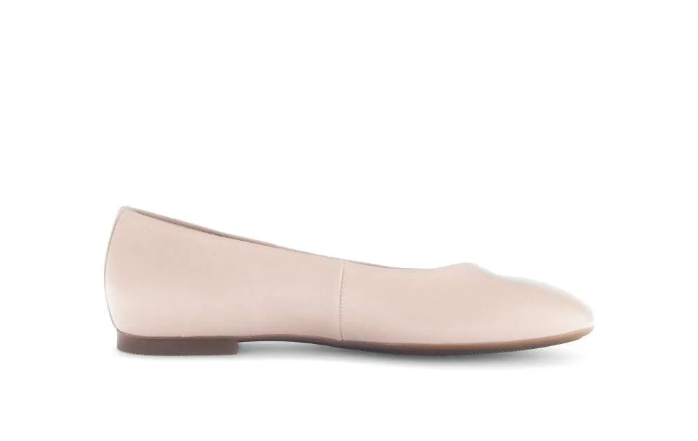 Gabor Pointy Flat Pump |6414022