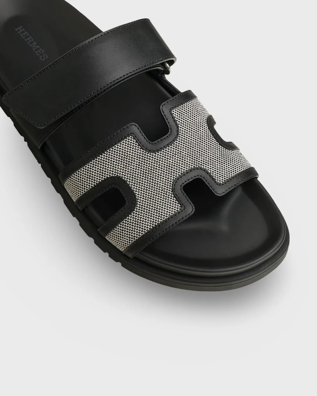 Hermes Chypre sandal Prunoir / Noir