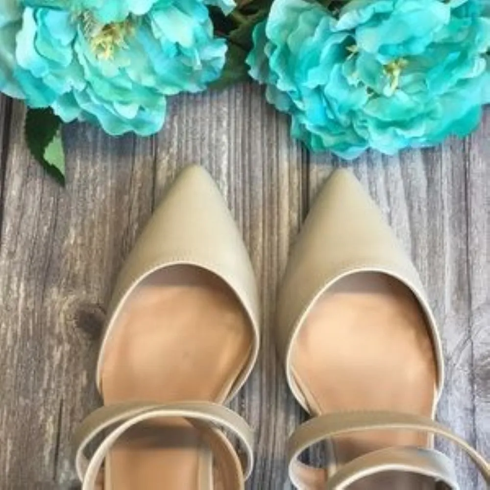 JOURNEE Riva Nude Faux Leather Strappy Pumps 8