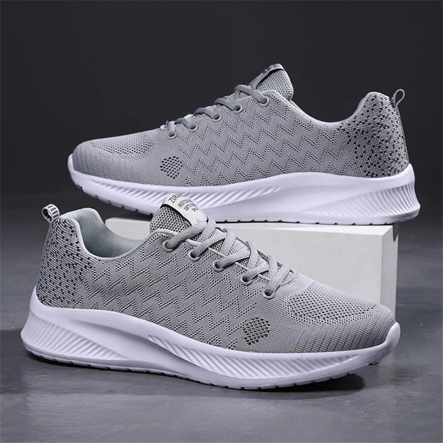 Men's Lightweight Non Slip Barefoot Shoes Casual Sneaker Mesh Breathable Walking Shoe Barefoot Minimalist Shoes