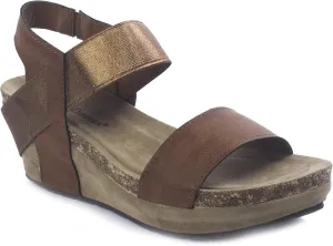 Pierre Dumas Women's Chantal-2 Wedge Sandal