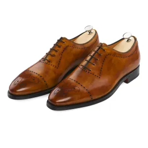 "Brera" Five-Eyelet Wholecut Balmoral with Perforated Details and Medallion
