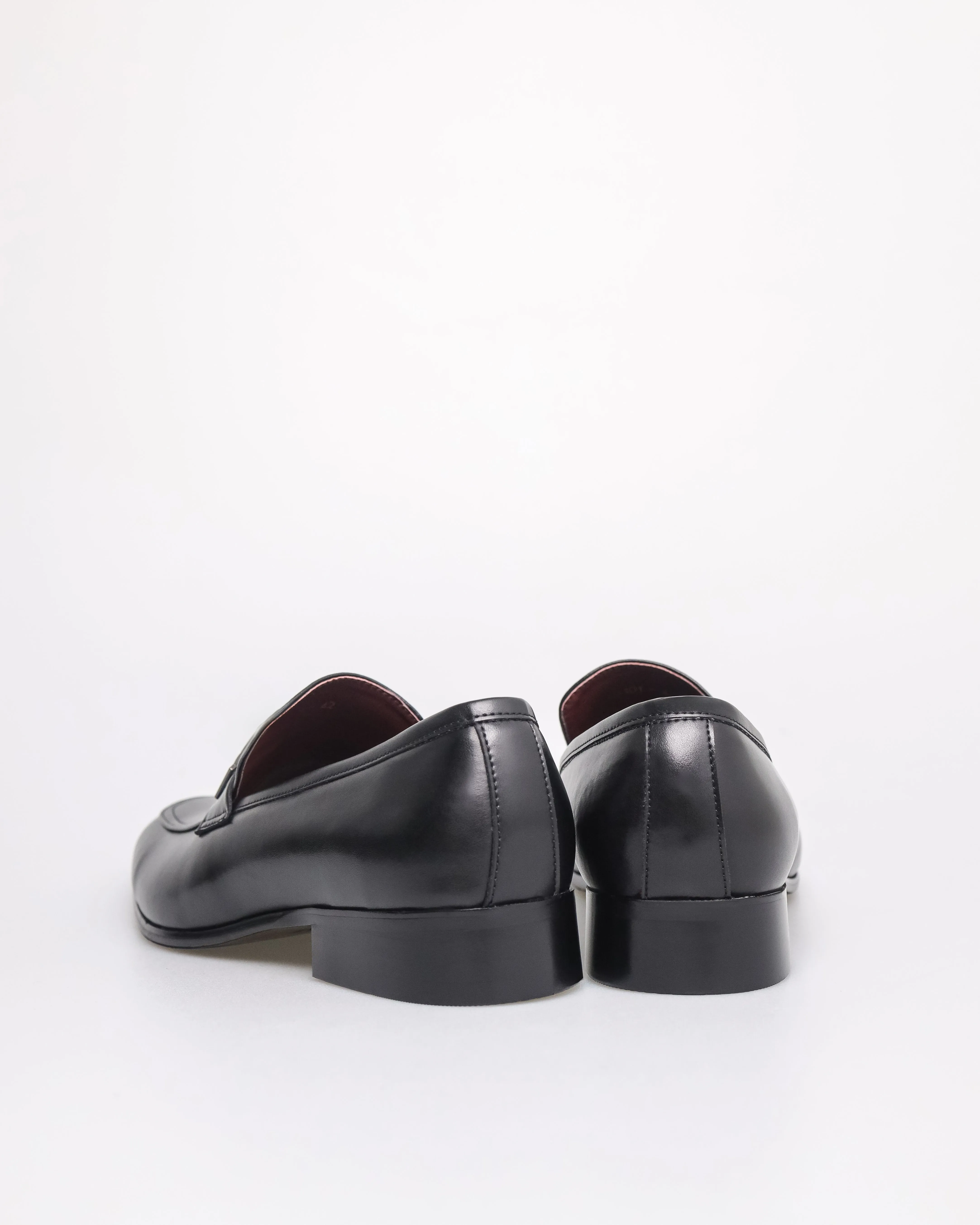 Tomaz HF101 Men's Classic Buckle Loafer
