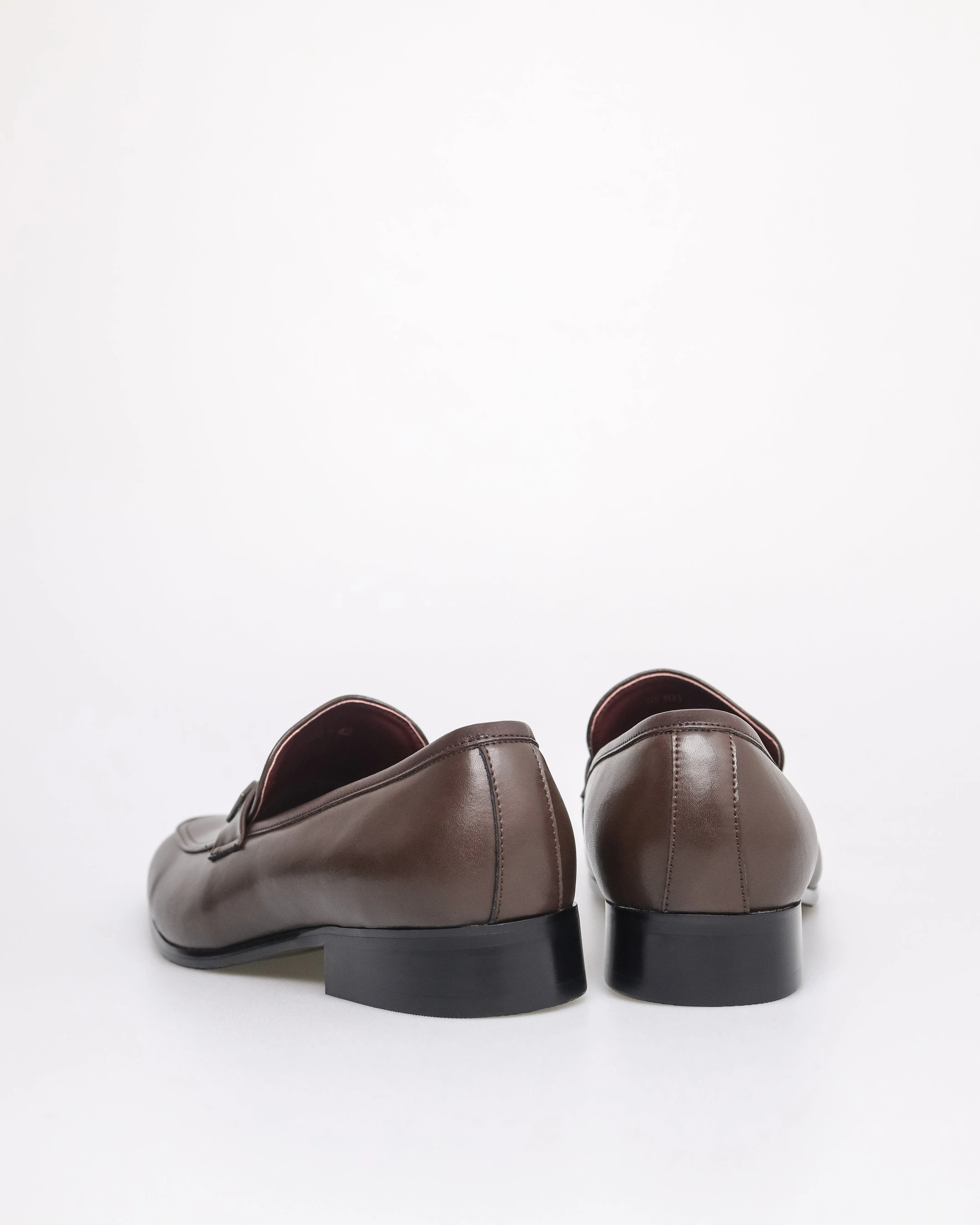 Tomaz HF101 Men's Classic Buckle Loafer