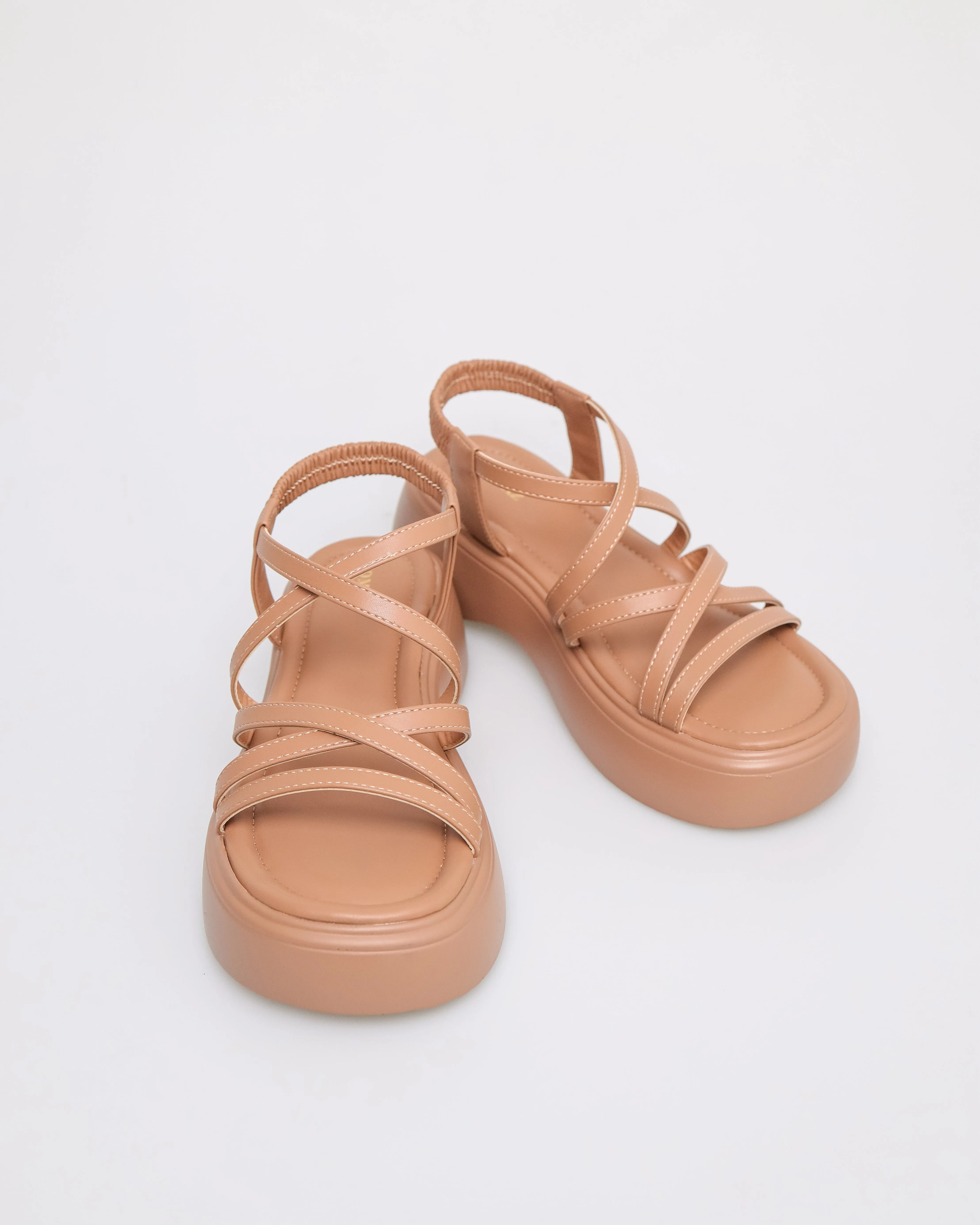 Tomaz NN182 Ladies Cross Strappy Sandal (Brown)