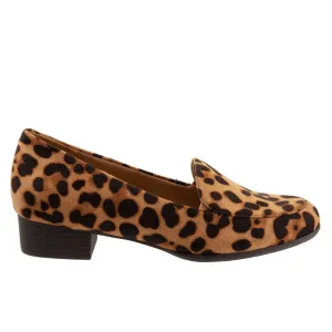 Trotters Monarch T1713-963 Womens Brown Extra Wide Leather Loafer Flats Shoes
